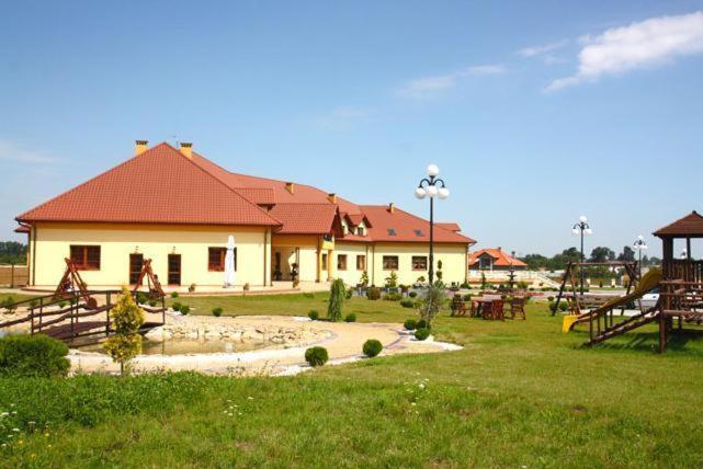 Hotel Wasik Krogulcza Dış mekan fotoğraf