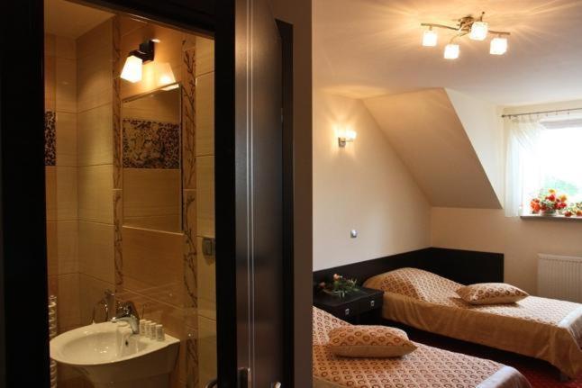 Hotel Wasik Krogulcza Dış mekan fotoğraf